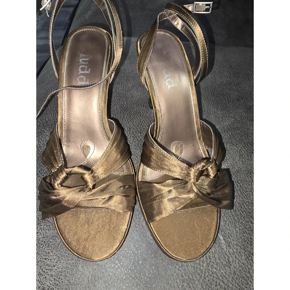 MUDD STRAPPY METALLIC BRONZE SANDALS W/ANKLE STRAP SIZE‎ 10 EUC